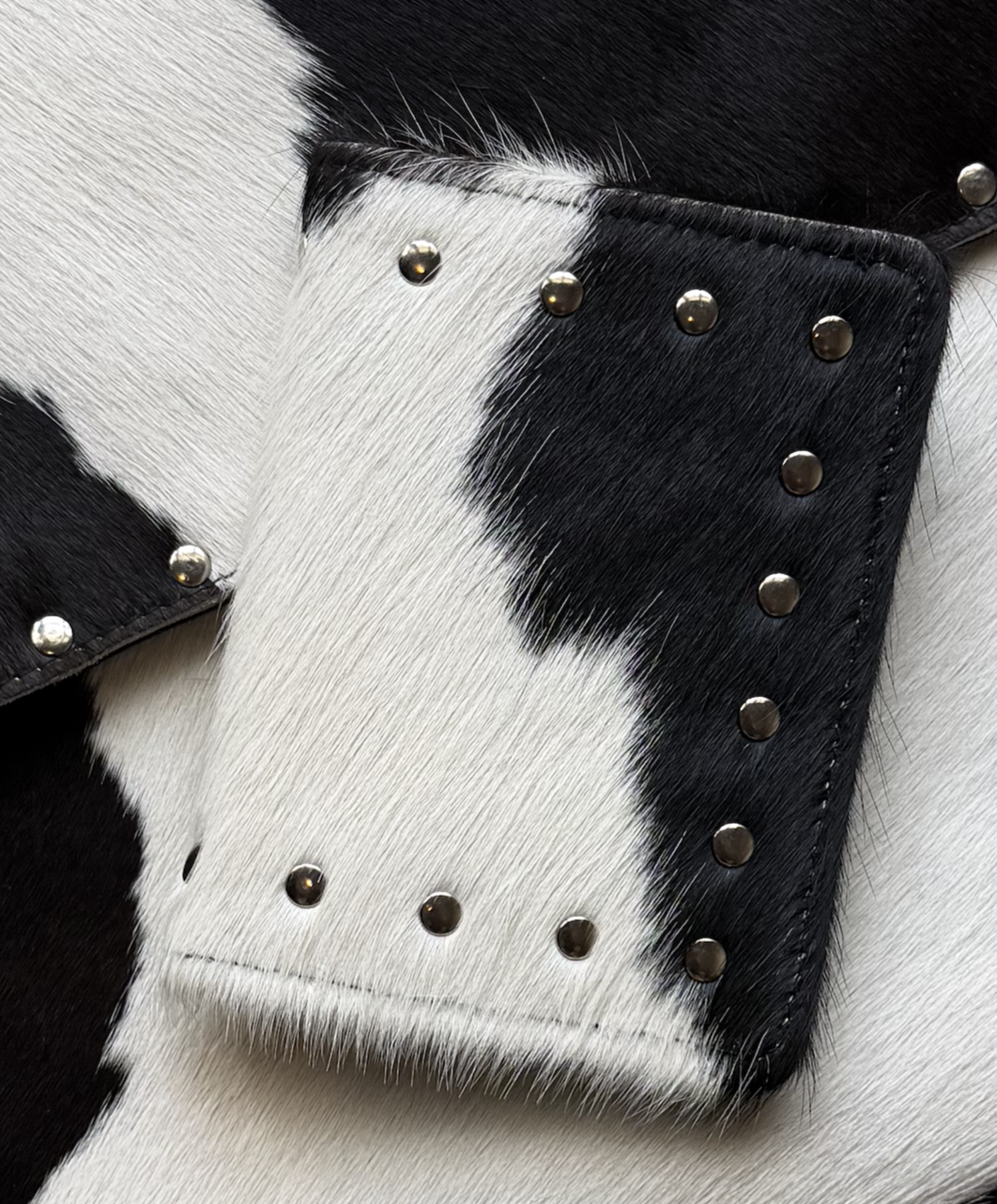 COWHIDE PASSPORT CASE