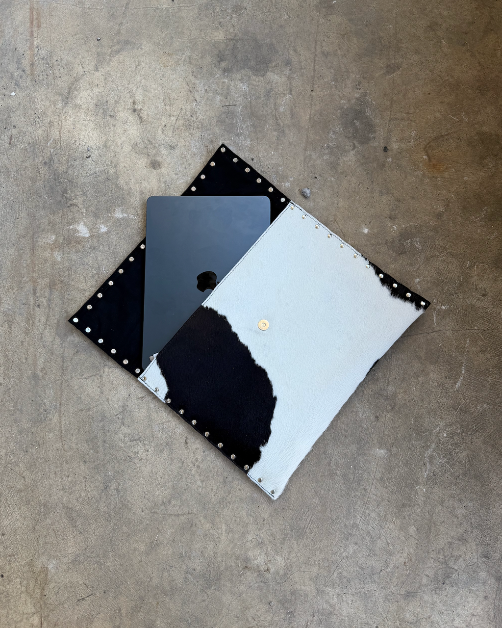 IN MOTION LAPTOP CASE